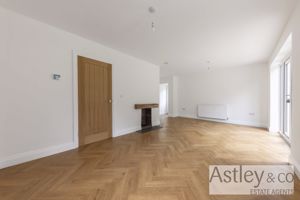 lounge- click for photo gallery